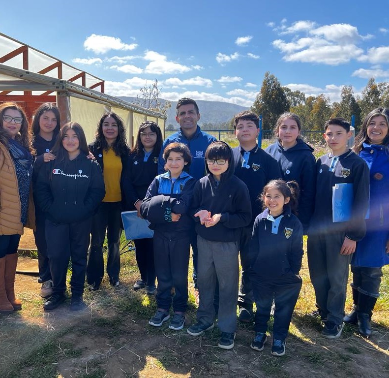 Inauguración de recolector de aguas lluvias en escuela